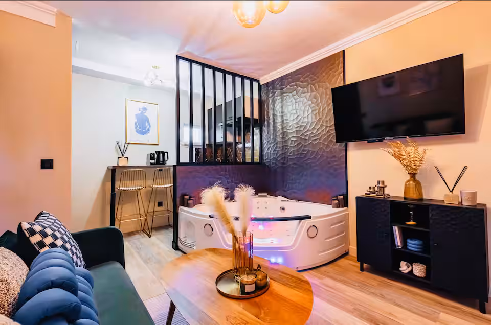The Penthouse, miniature 8