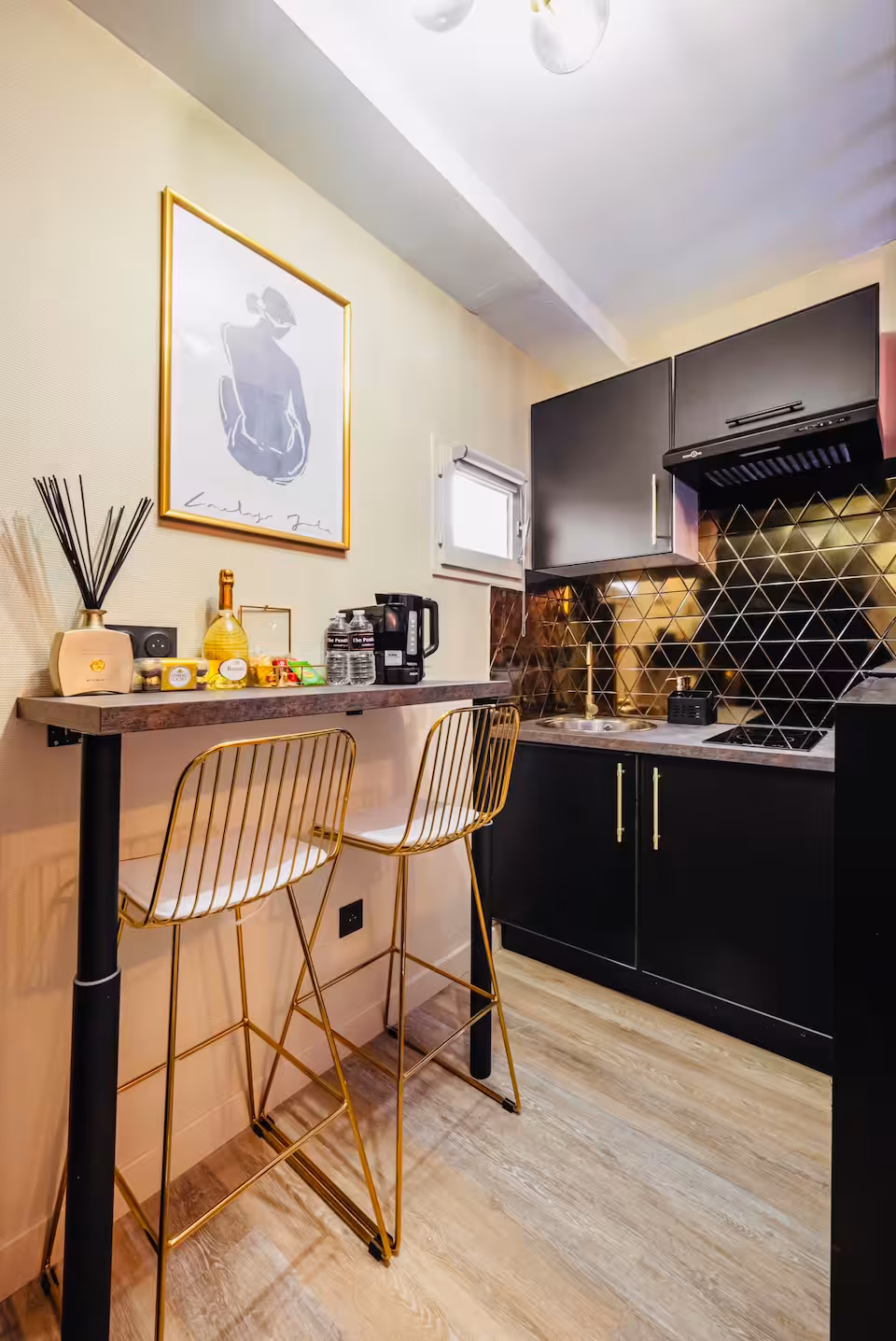 The Penthouse, miniature 13